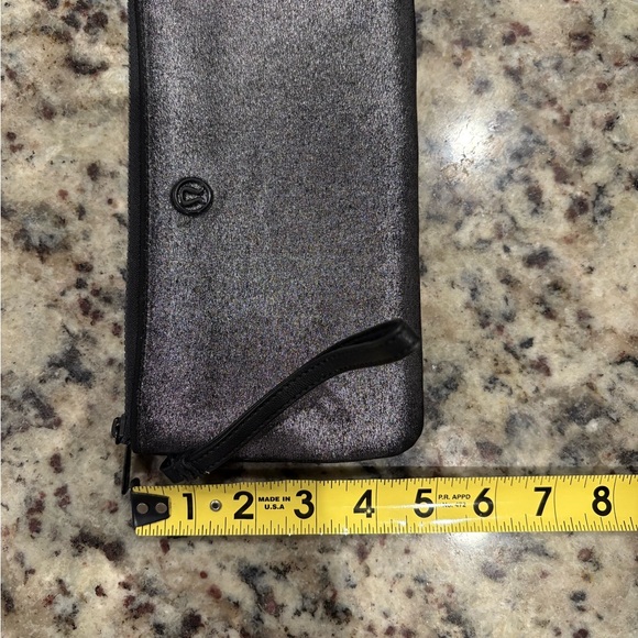 Lululemon Metallic Wristlet Wallet Clutch - Picture 16 of 16